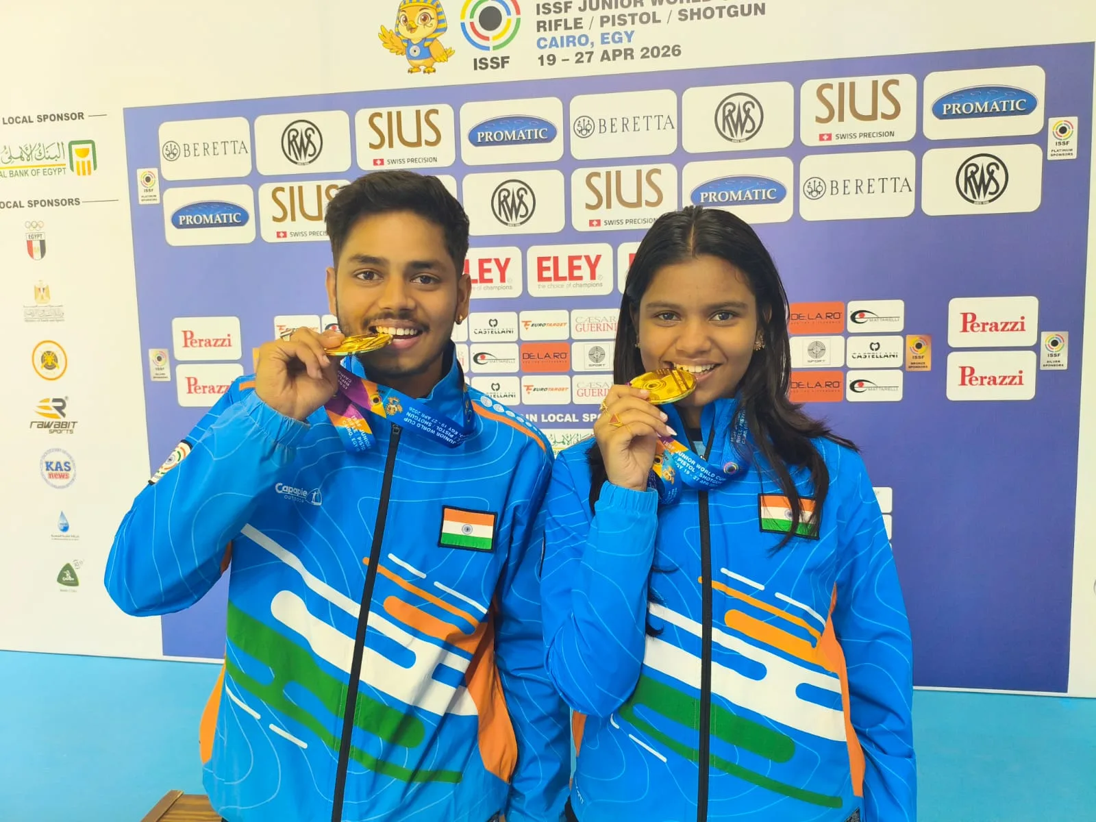 Shambhavi Kshirsagar with Divyanshu Lead in Qualification in Mixed Team Event